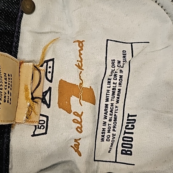 7 For All Mankind Bootcut Jeans (29x32) **Jeweled Pocket** - Picture 7 of 9